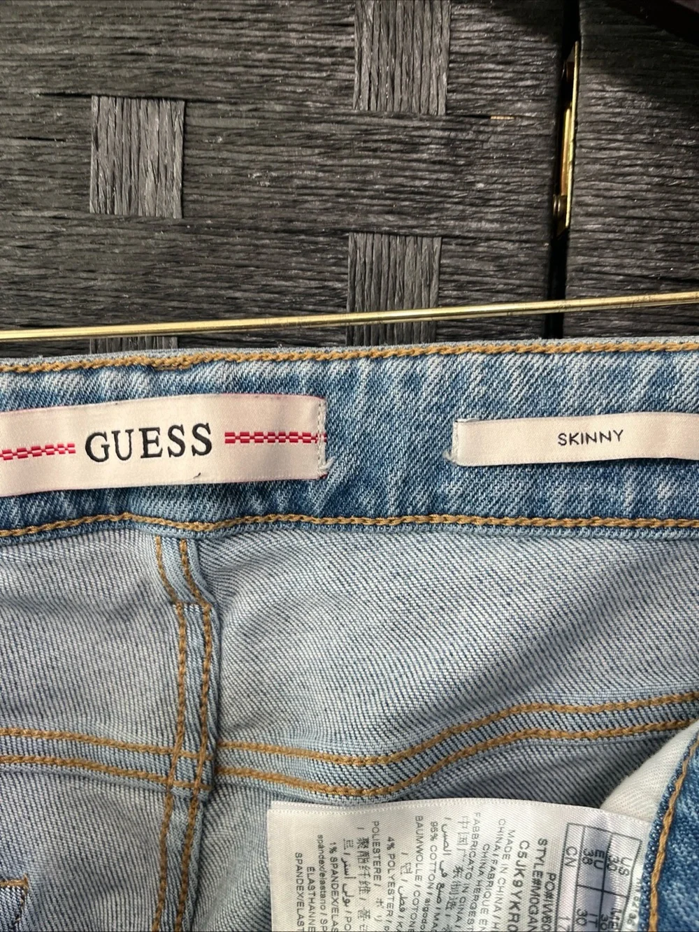 GUESS Men’s Skinny Fit Light Wash Distressed Blue Jeans Size 30x30